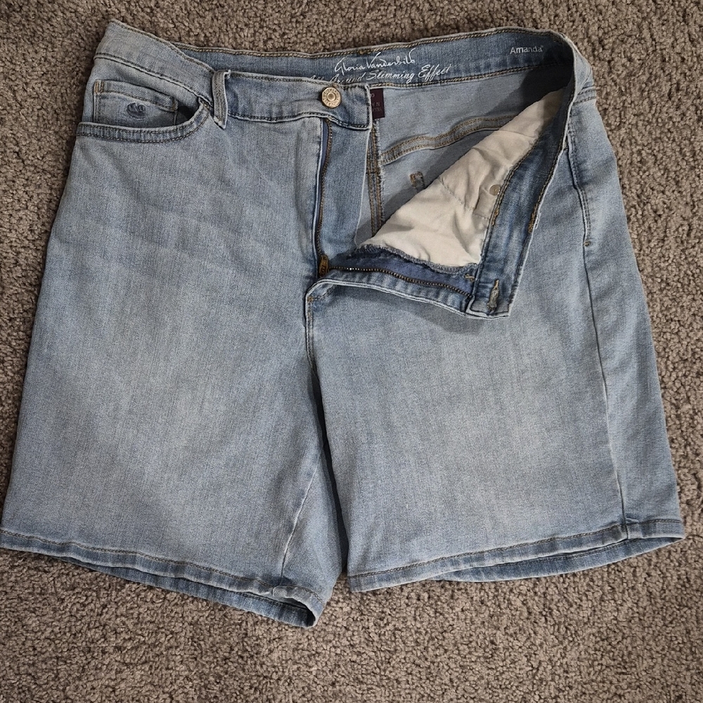 Gloria Vanderbilt Women's Light Blue Jean Shorts
